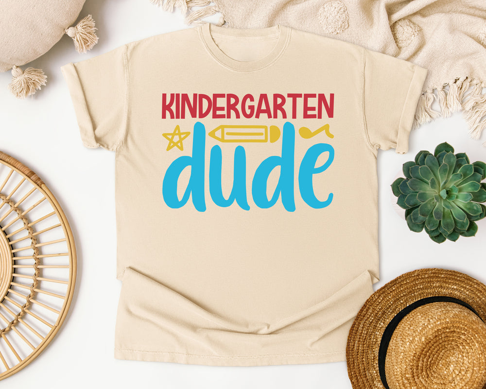 Kindergarten Dude White 2 3 graphic tee in Ivory