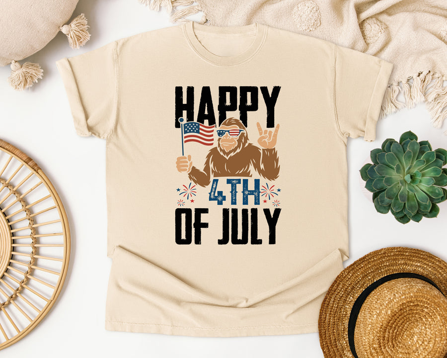 Happy 4th Of July White 3 graphic tee in Ivory