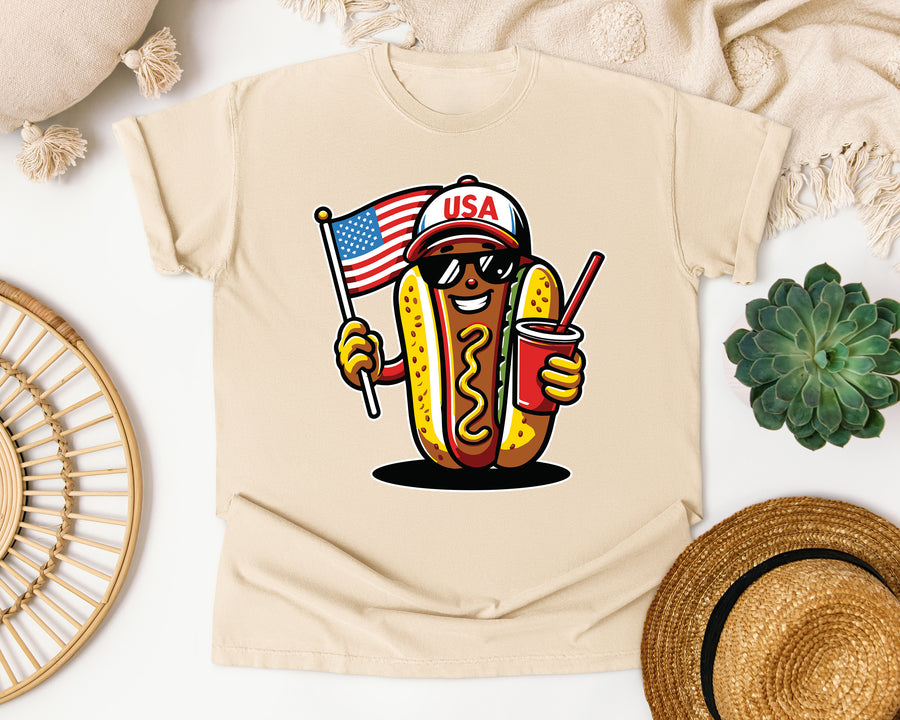 USA Hot Dog Character graphic tee in Ivory