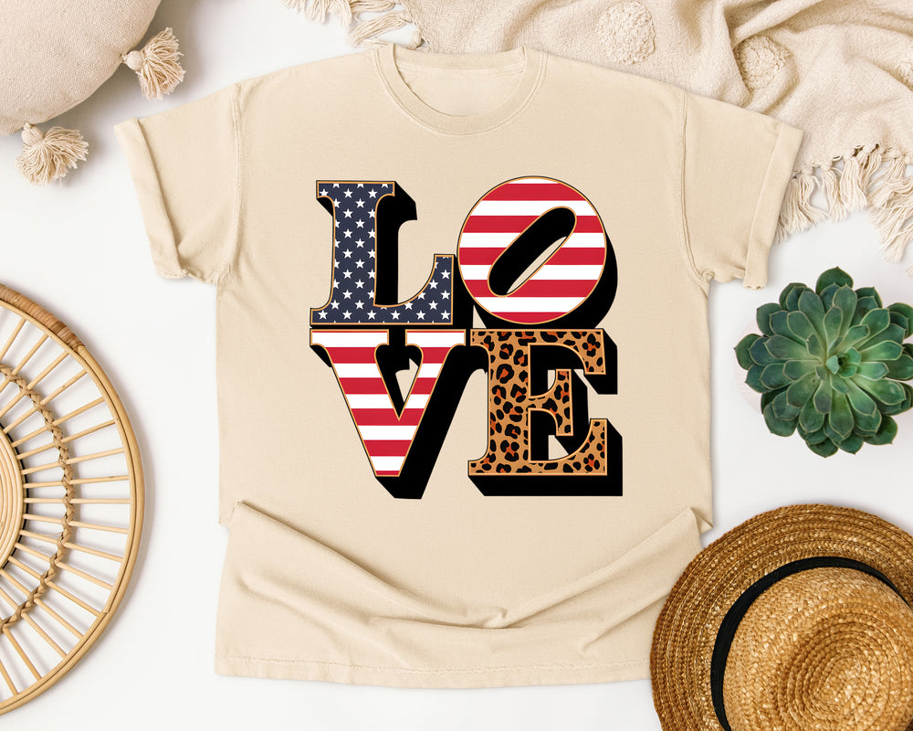 Love graphic tee in Ivory