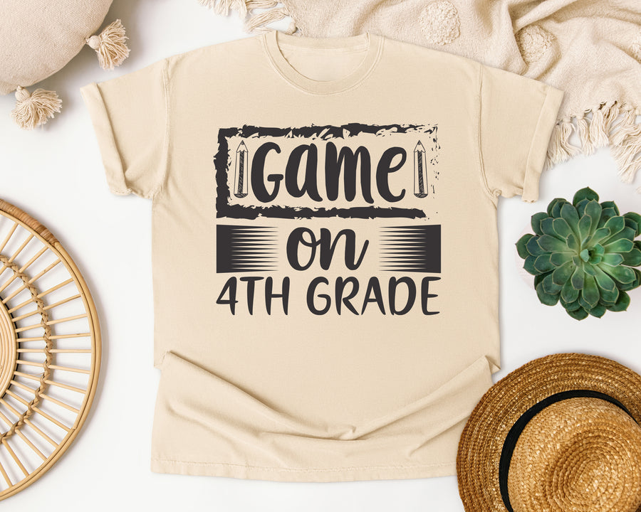 Game On 4th Grade Grey graphic tee in Ivory