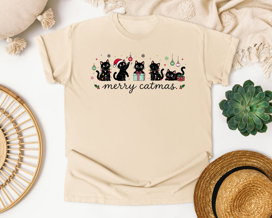 Merry Catmas Black Cats graphic tee in Ivory Comfort Colors 1717