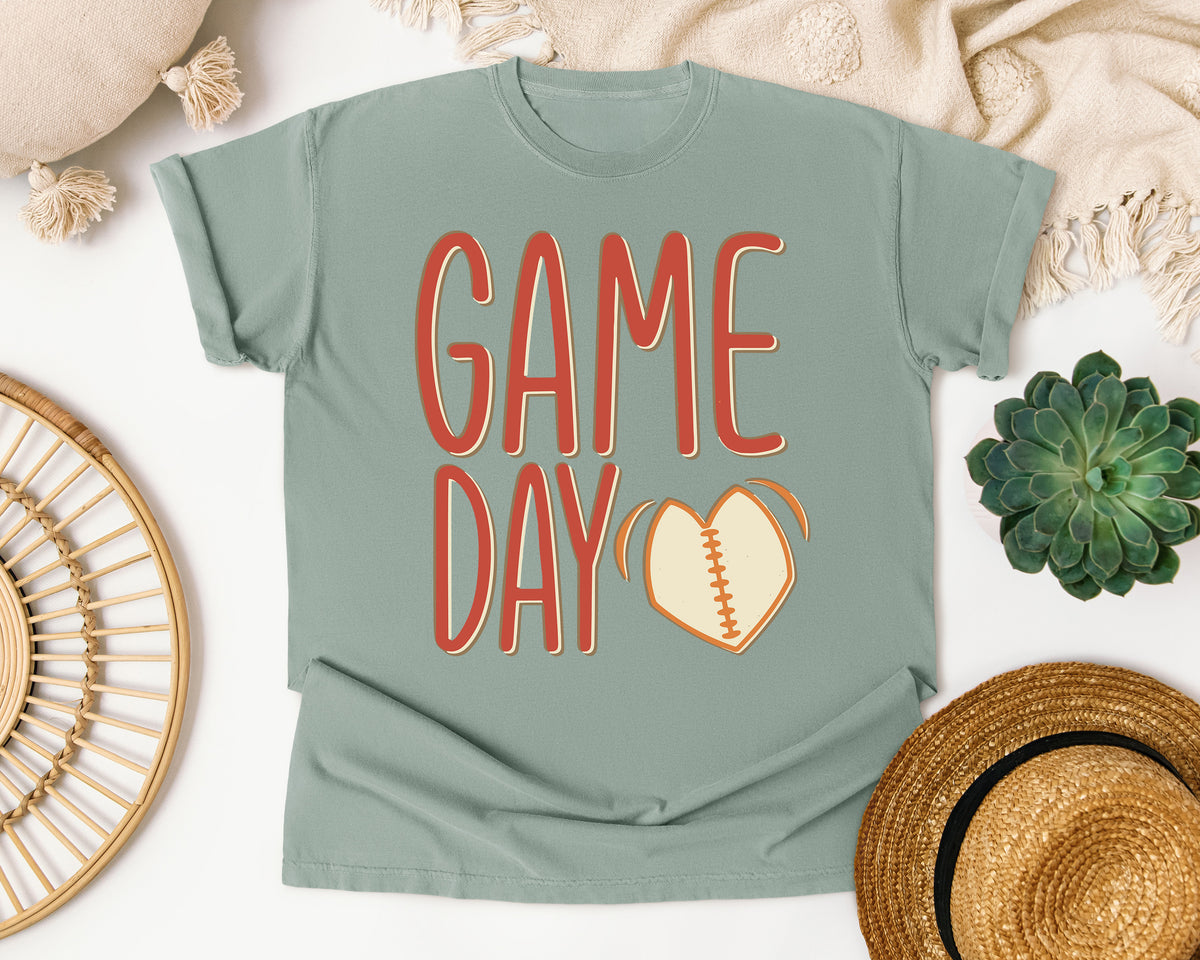 Game Day Heart Ball graphic tee in Bay