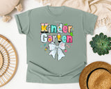Kindergarten Paper Bow graphic tee in Bay