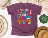 So Long Fifth Grade Look Out Sixth Grade graphic tee in Berry