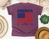 America 1776 Land Of The Free Red graphic tee in Berry