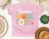 Teacher Mode Off Daisy graphic tee in Blossom