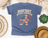 Bigfoot Loves America graphic tee in Blue Jean