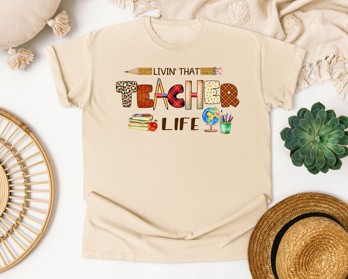 Livin That Teacher Life graphic tee in Ivory