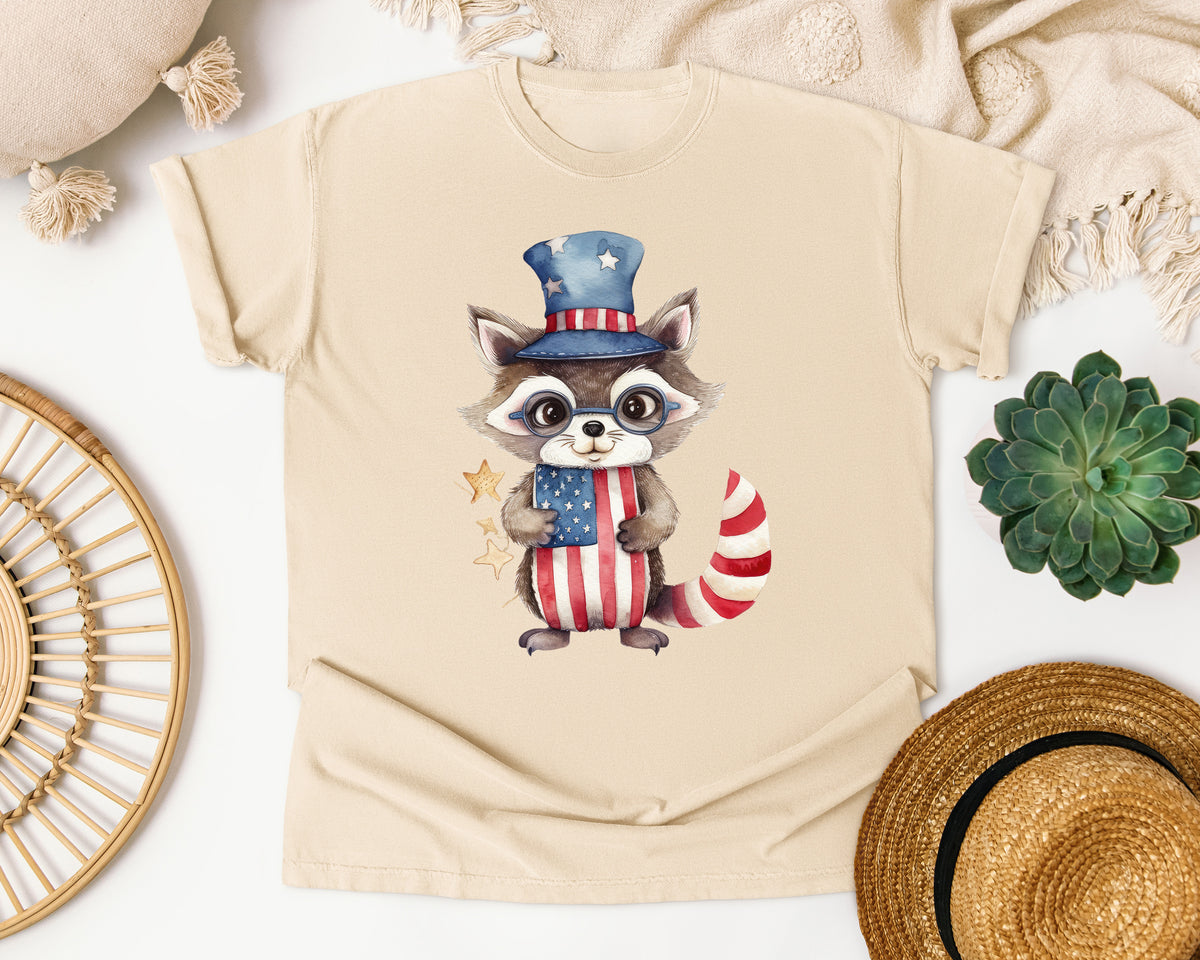 Raccoon In Uncle Sam Hat graphic tee in Ivory