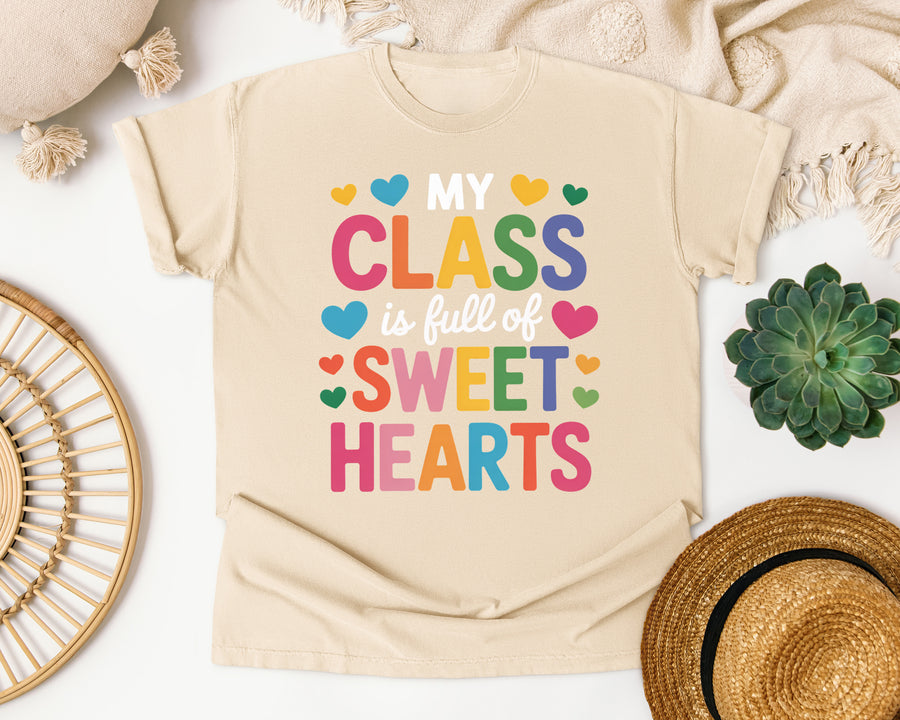 My Class Is Full Of Sweethearts graphic tee in Ivory