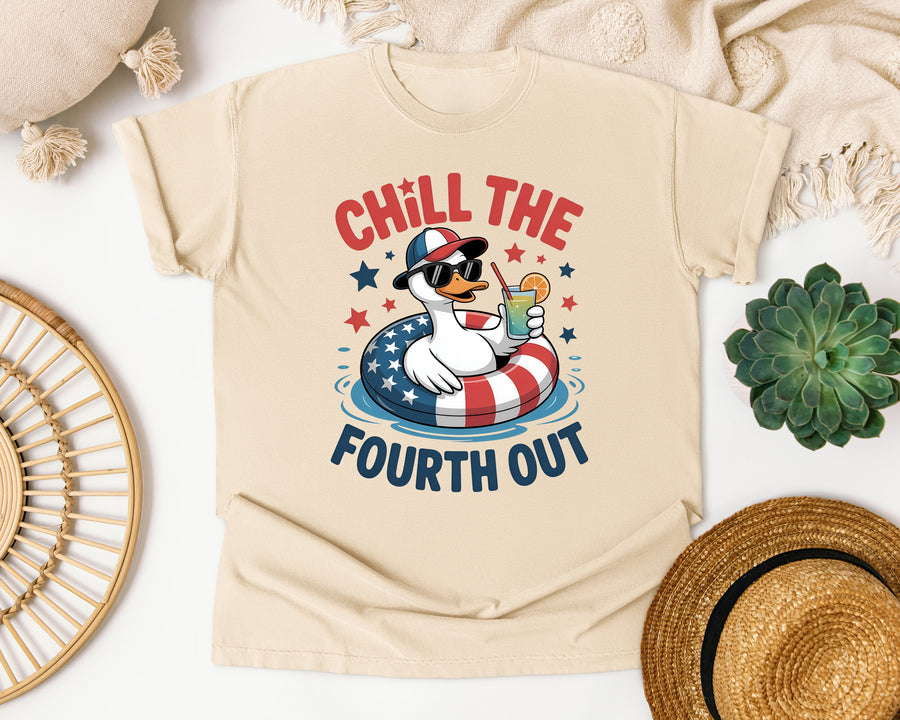 Chill The Fourth Out Grey graphic tee in Ivory