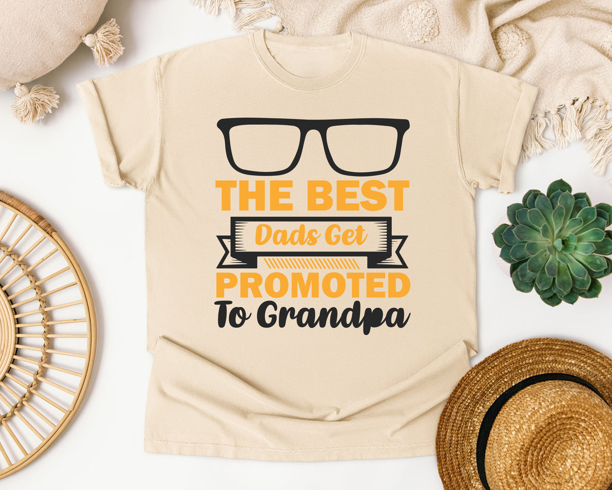 The Best Dads Get Promoted To Grandpa Gold graphic tee in Ivory