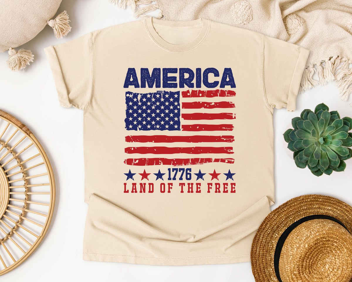 America 1776 Land Of The Free Red graphic tee in Ivory