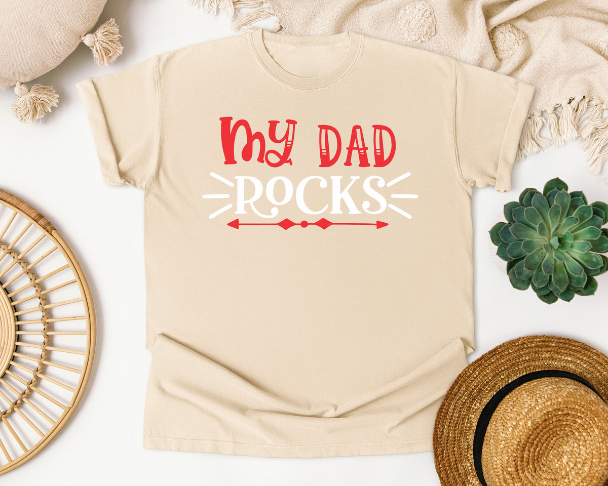 My Dad Rocks Red graphic tee in Ivory