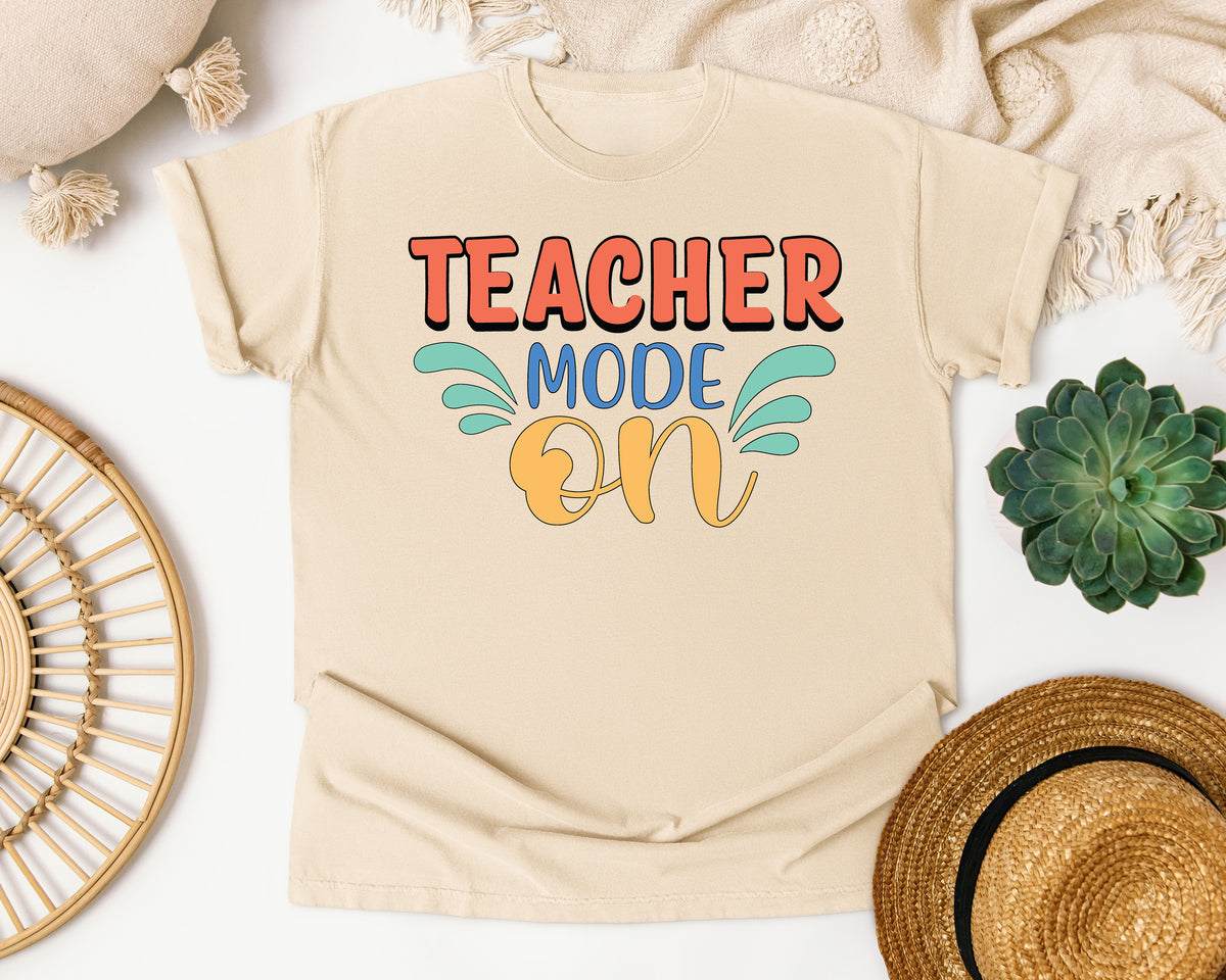 Teacher Mode On Retro graphic tee in Ivory