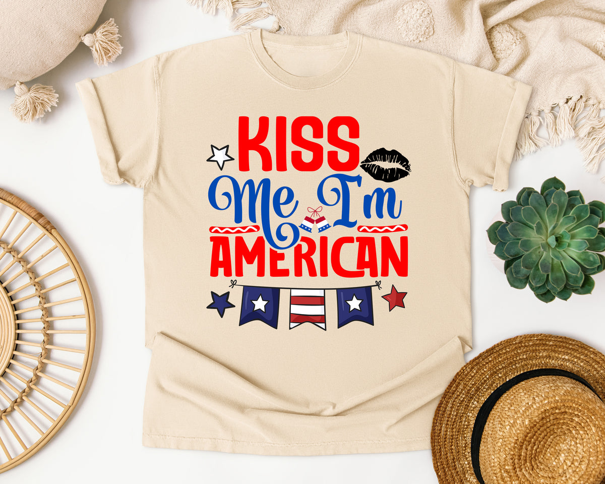 Kiss Me I'm American graphic tee in Ivory