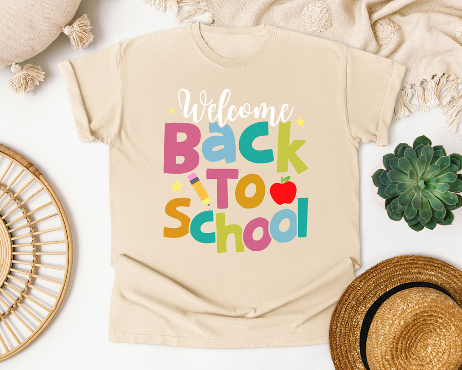 Welcome Back To School Apple graphic tee in Ivory