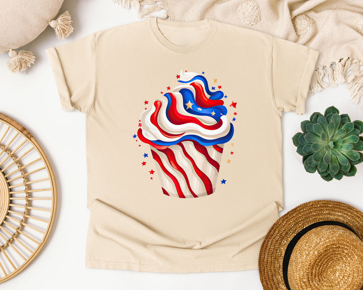 Patriotic Cupcake graphic tee in Ivory