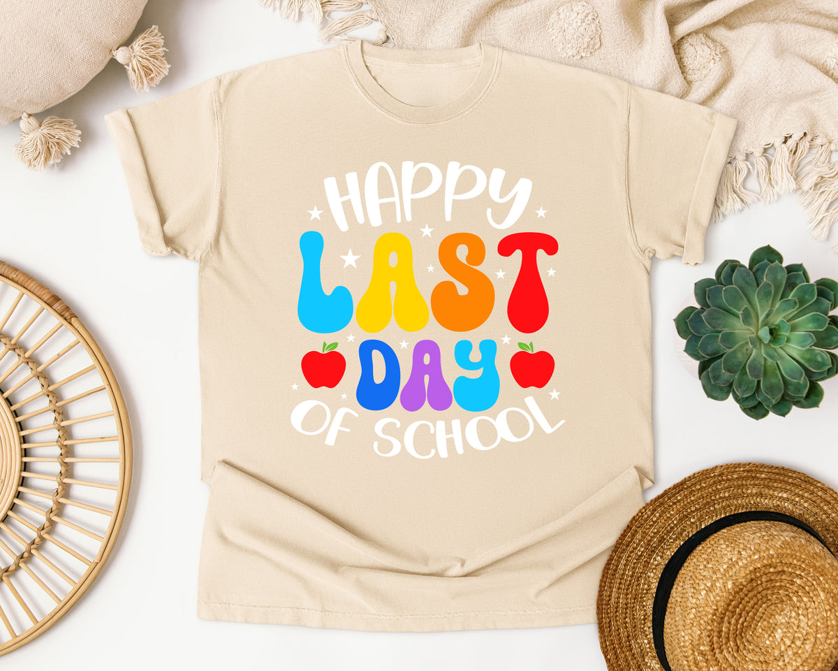 Happy Last Day Of School graphic tee in Ivory
