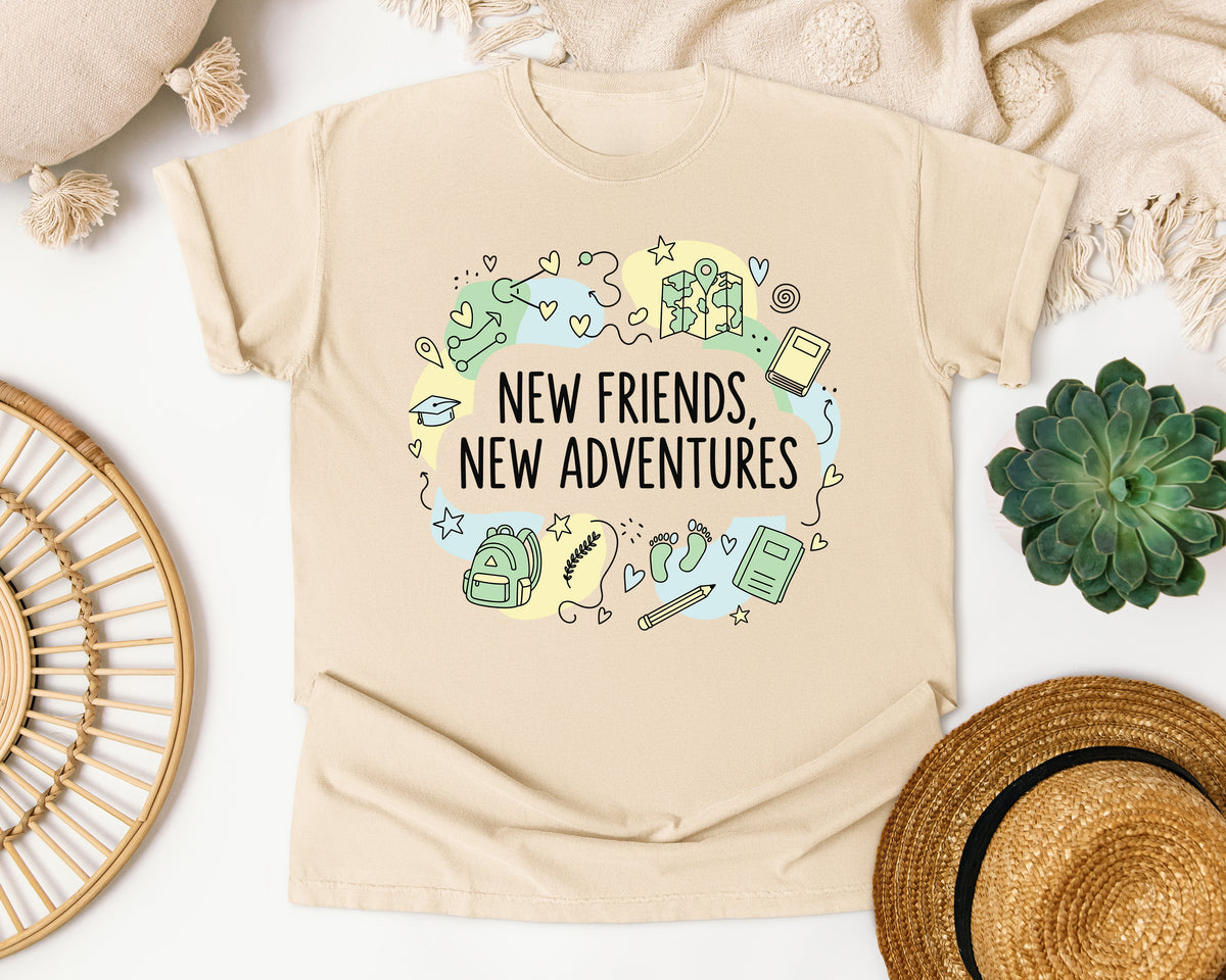 New Friends New Adventures graphic tee in Ivory