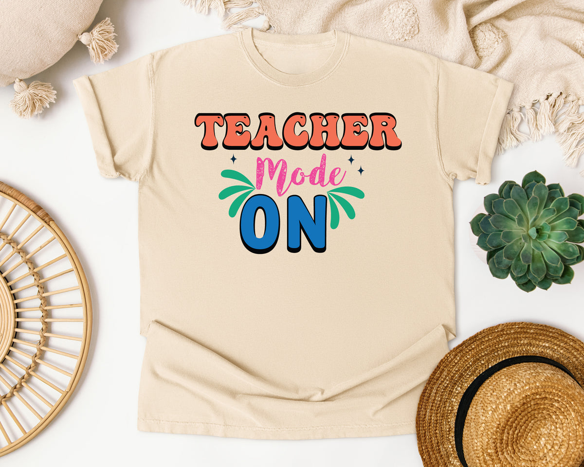 Teacher Mode On Bold graphic tee in Ivory