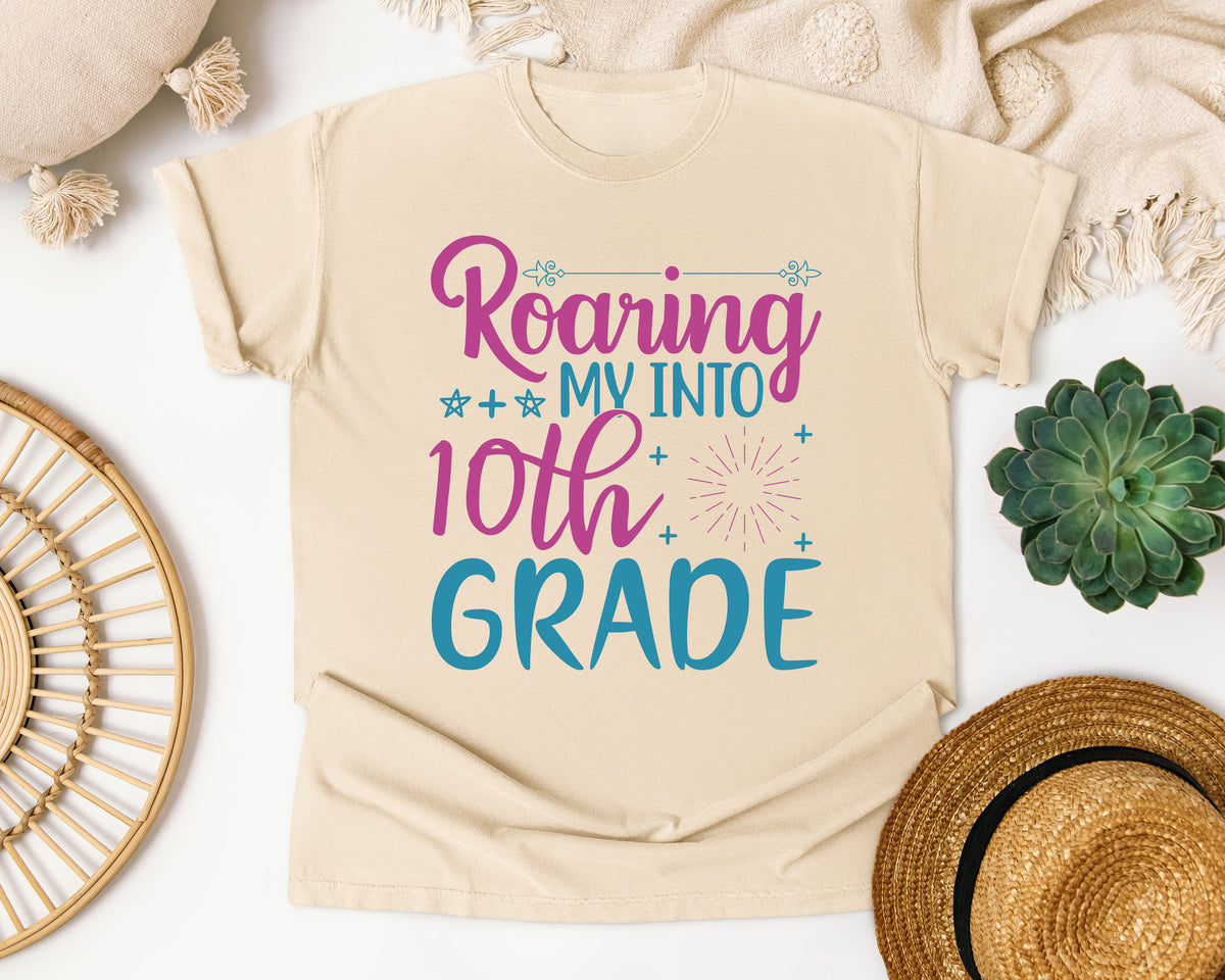 Roaring My Into 10th Grade graphic tee in Ivory
