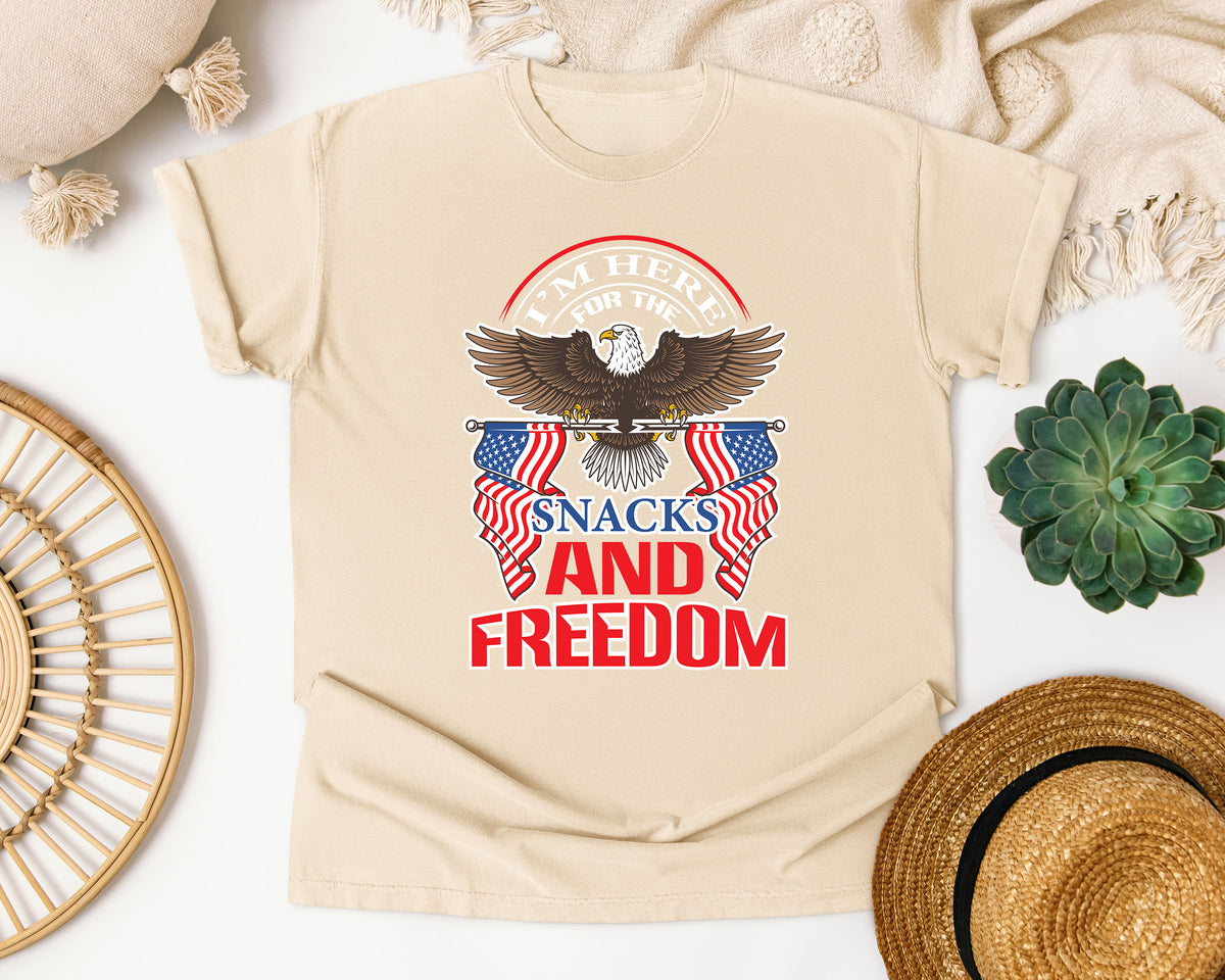 I'm Here For The Snacks And Freedom graphic tee in Ivory
