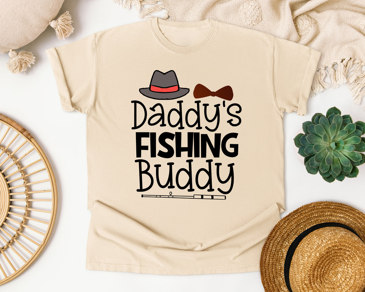 Daddy's Fishing Buddy graphic tee in Ivory