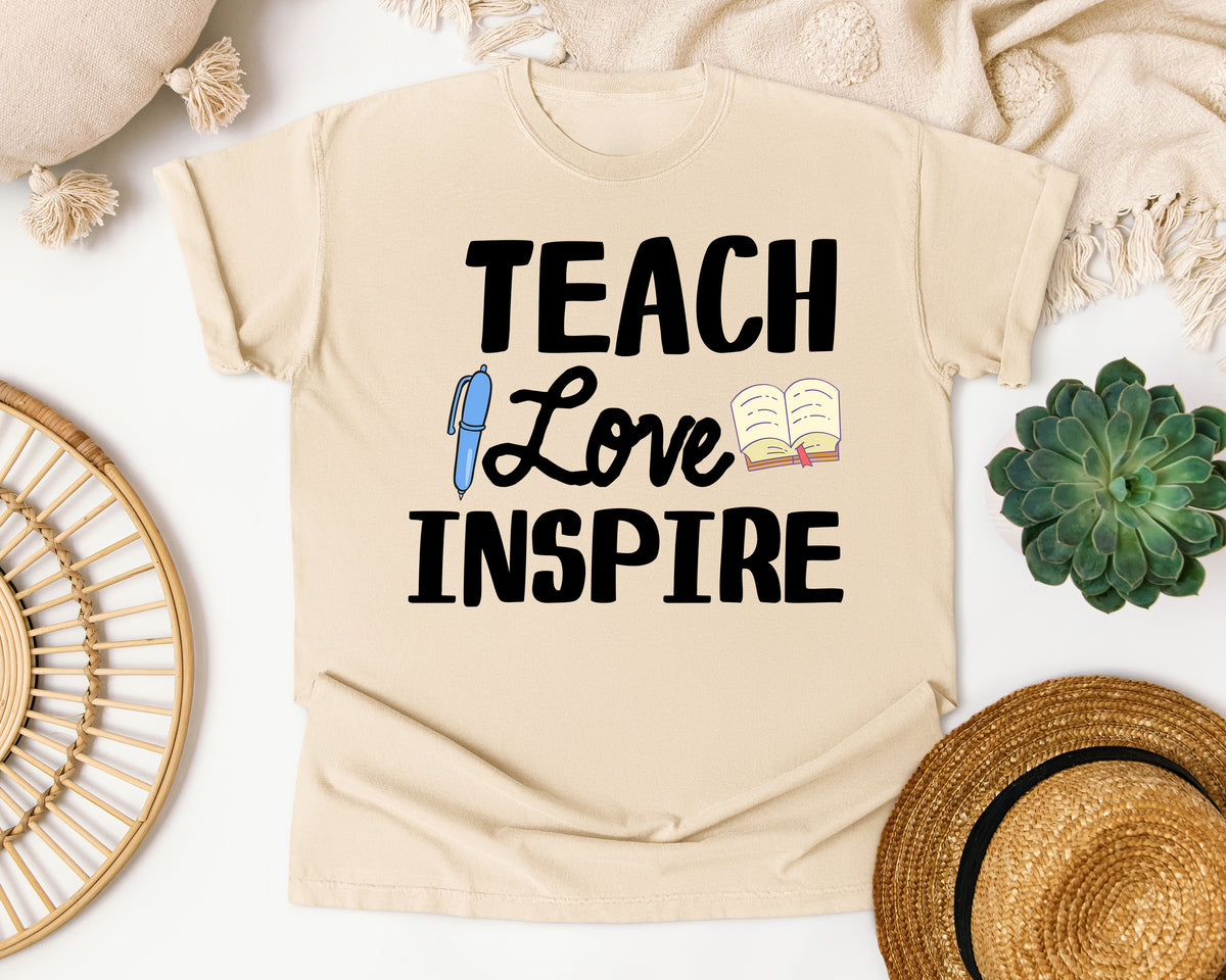 Teach Love Inspire Book graphic tee in Ivory