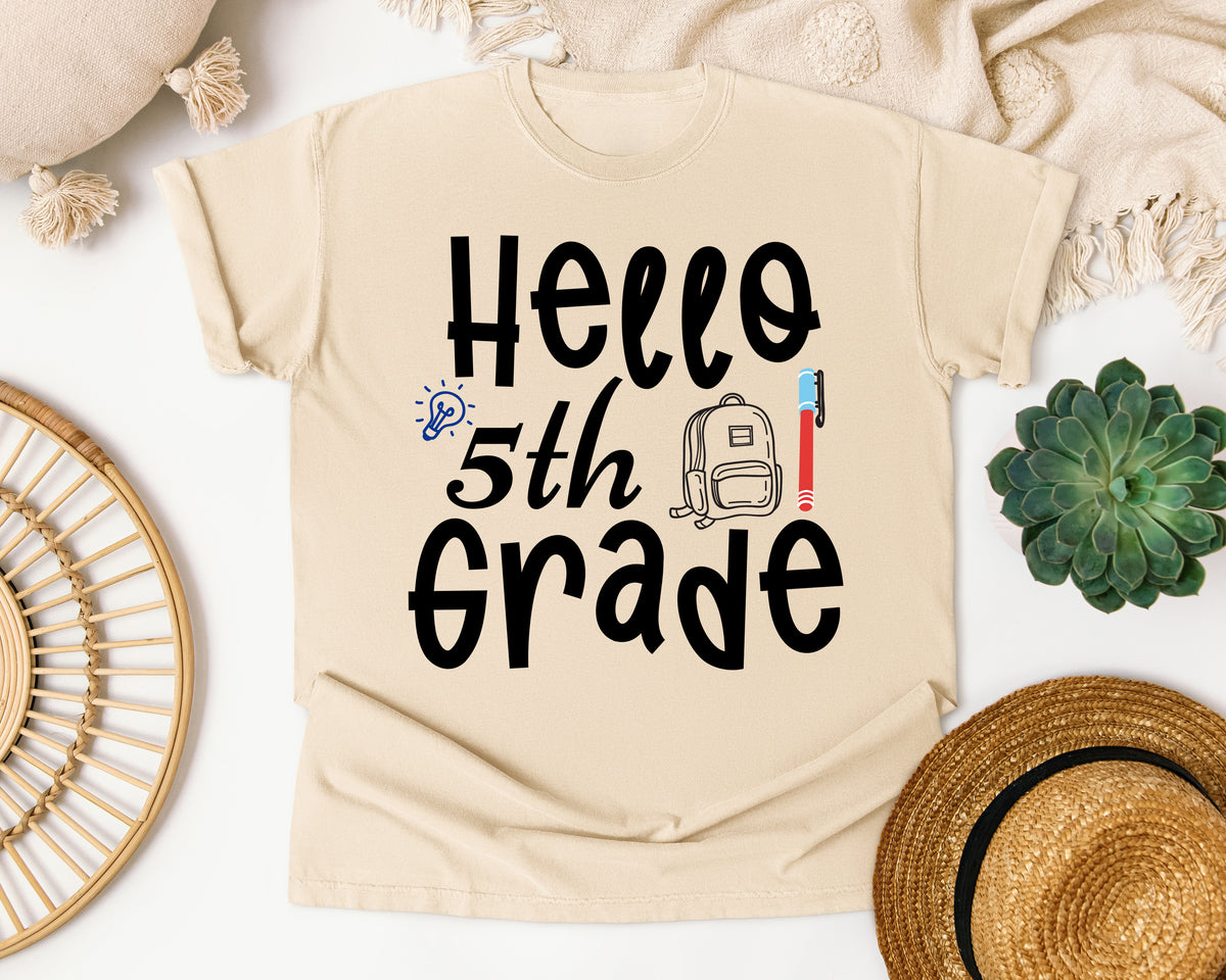 Hello 5th Grade Backpack Bulb graphic tee in Ivory