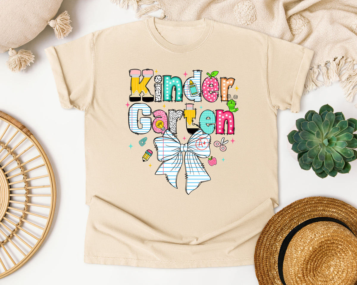 Kindergarten Paper Bow Pastel graphic tee in Ivory