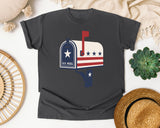 Patriotic US Mail Box graphic tee in Pepper