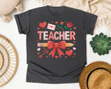 Teacher Hearts And Roses graphic tee in Pepper