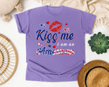 Kiss Me I Am An American graphic tee in Violet