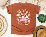 Helping Tiny Humans Do Big Things Daisy graphic tee in Yam