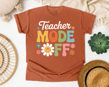 Teacher Mode Off Daisy graphic tee in Yam