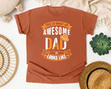 This Is What An Awesome Dad Looks Like White graphic tee in Yam