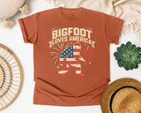 Bigfoot Loves America graphic tee in Yam